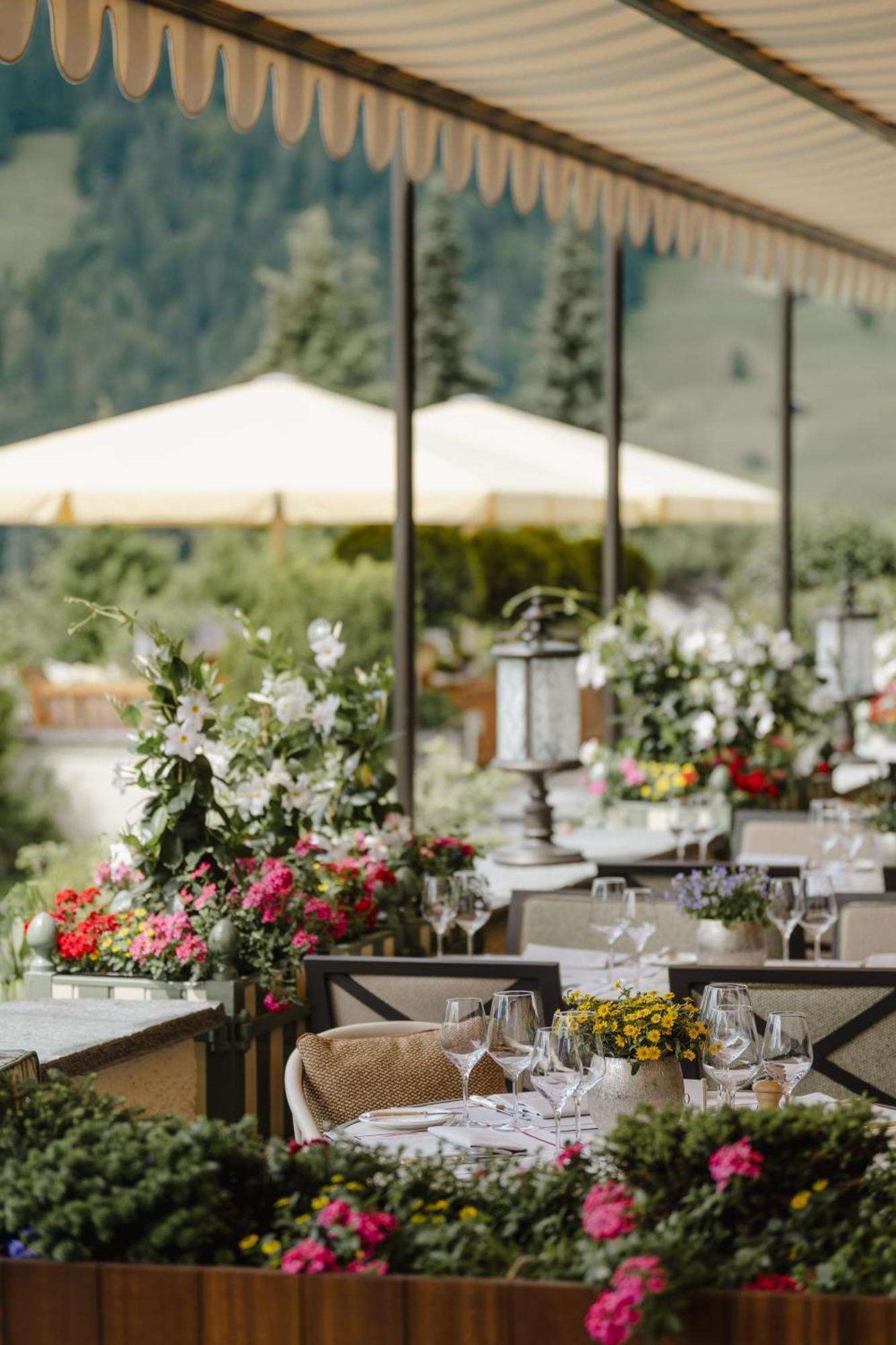 Gstaad Palace Esterno foto